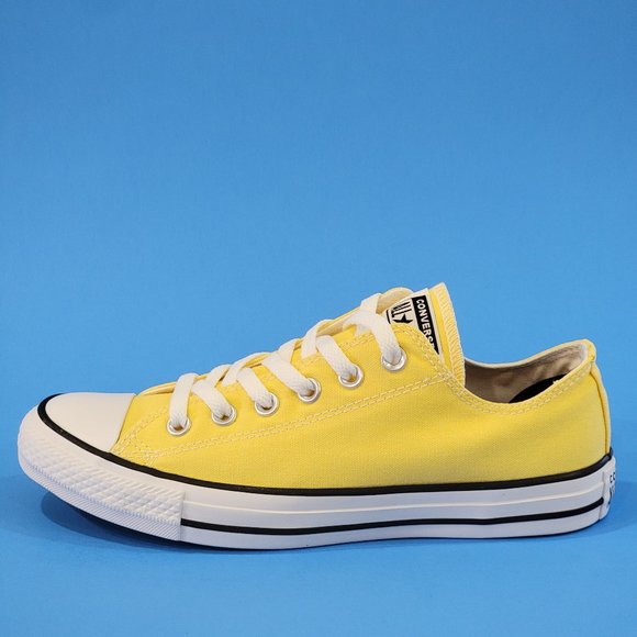Converse CTAS Low Unisex Yellow Sneakers 170991F NWT - Picture 3 of 6
